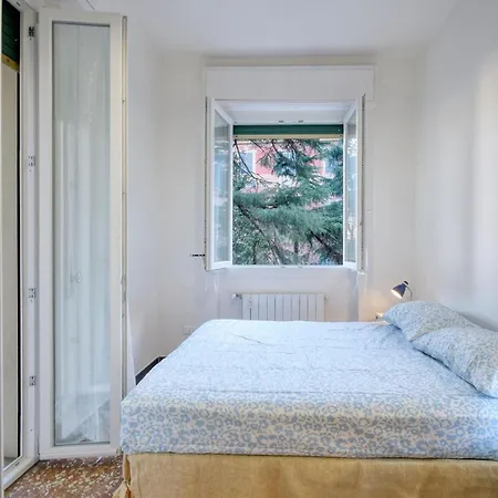 公寓 3 Bedroom Awesome In 热那亚