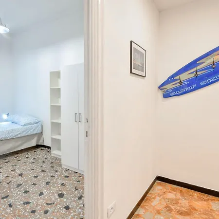 3 Bedroom Awesome Apartment In Genova Apartamento *